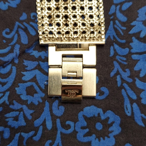 COPY - JLo Swarovski Crystal Watch - Picture 10 of 14